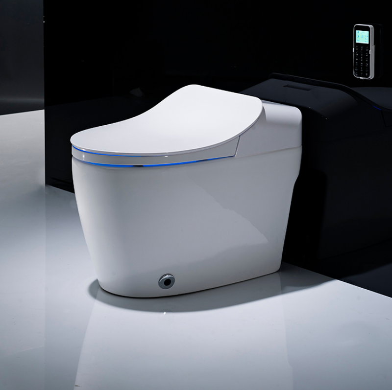 High quality smart toilet Ceramic sanitary ware popular automatic wc luxury bathroom wc