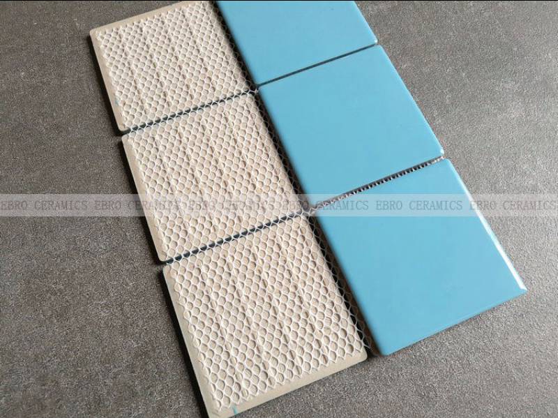 Small size anti slip porcelain bathroom wall tile and floor tiles