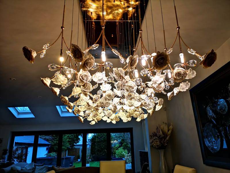 2021 Newest custom big flower rose led chandelier luxury pendant lamp restaurant living room dinner room interior lighting light