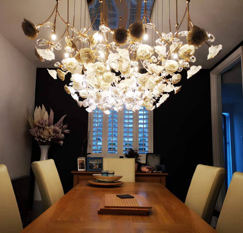 2021 Newest custom big flower rose led chandelier luxury pendant lamp restaurant living room dinner room interior lighting light