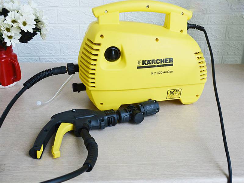 Máy xịt rửa điều hòa Karcher K2 420 thiết kế gọn nhẹ