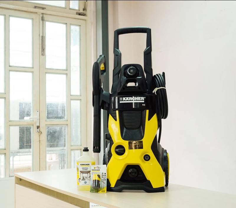 Máy rửa xe Karcher K5 EU thiết kế gọn gàng, trang bị đủ phụ kiện