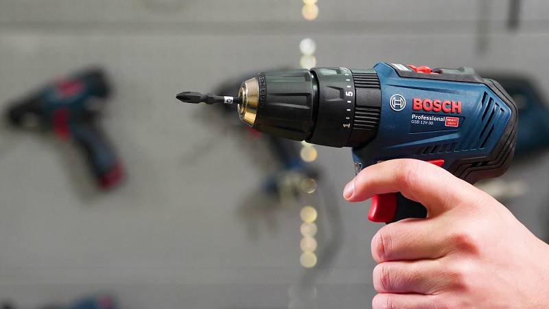 Bosch GSR 12V-30 có khả năng khoan vít mạnh mẽ