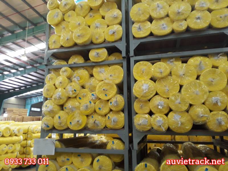 pallet sắt xếp chồng