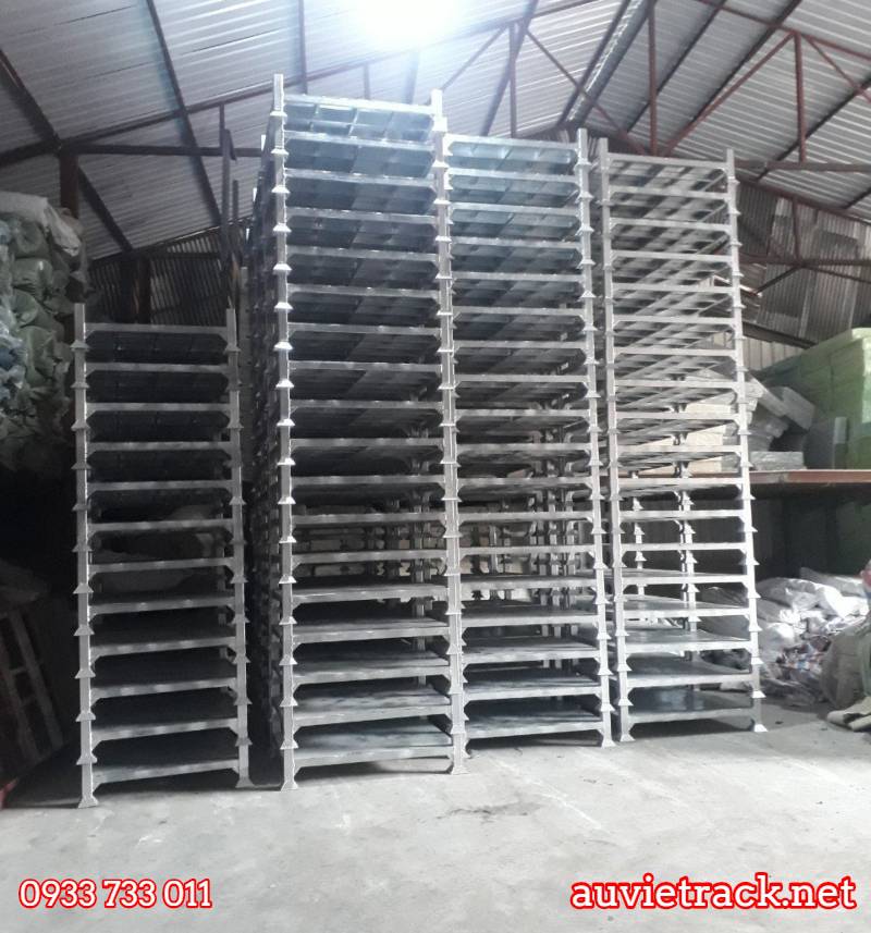 pallet xếp chồng