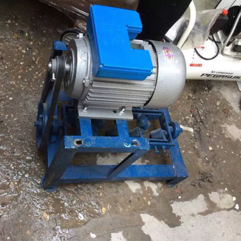 Máy duỗi sắt 2HP – 220V