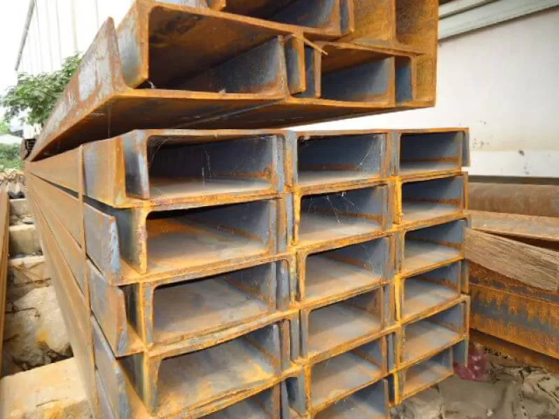 Thép U 120 x 52 x 4.8 x 6m