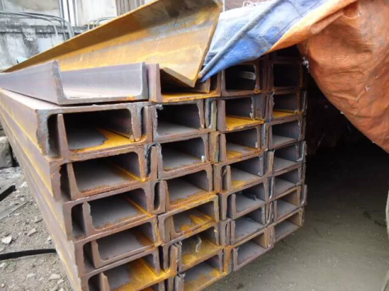 Thép U 150 x 75 x 6.5 x 12m