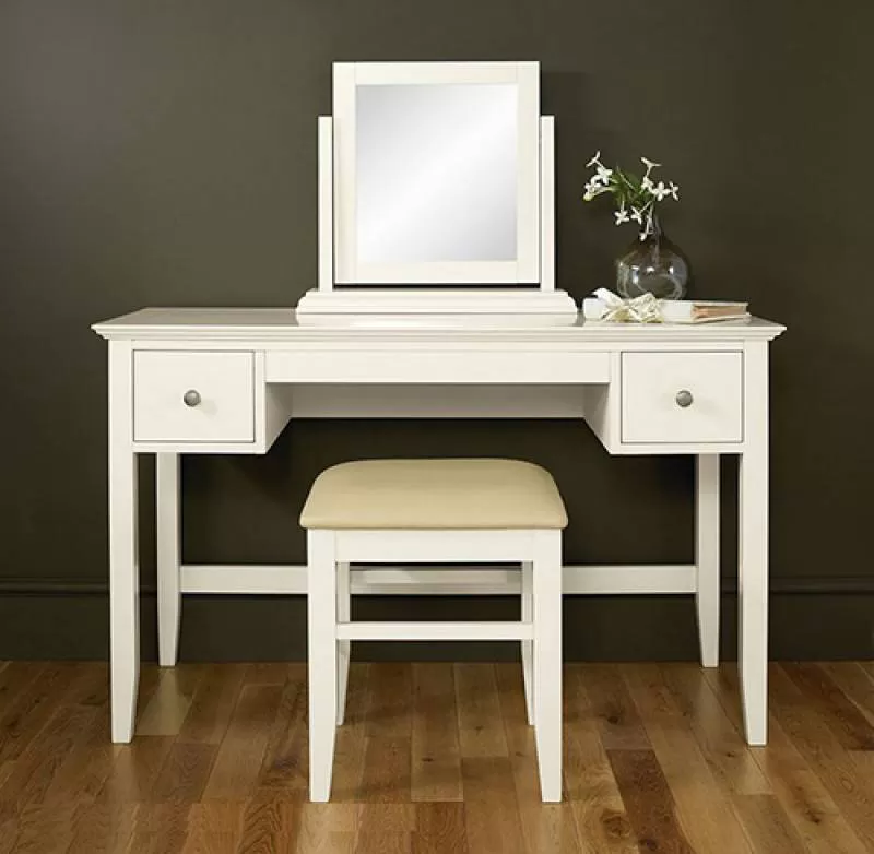 Bàn trang điểm 104