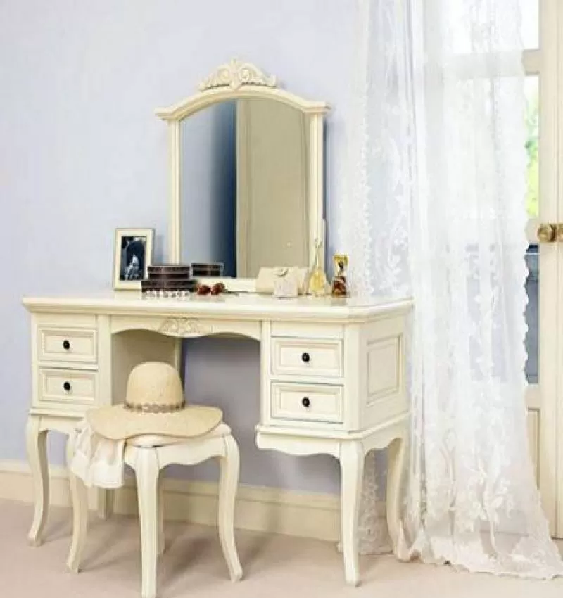 Bàn phấn trang điểm 064