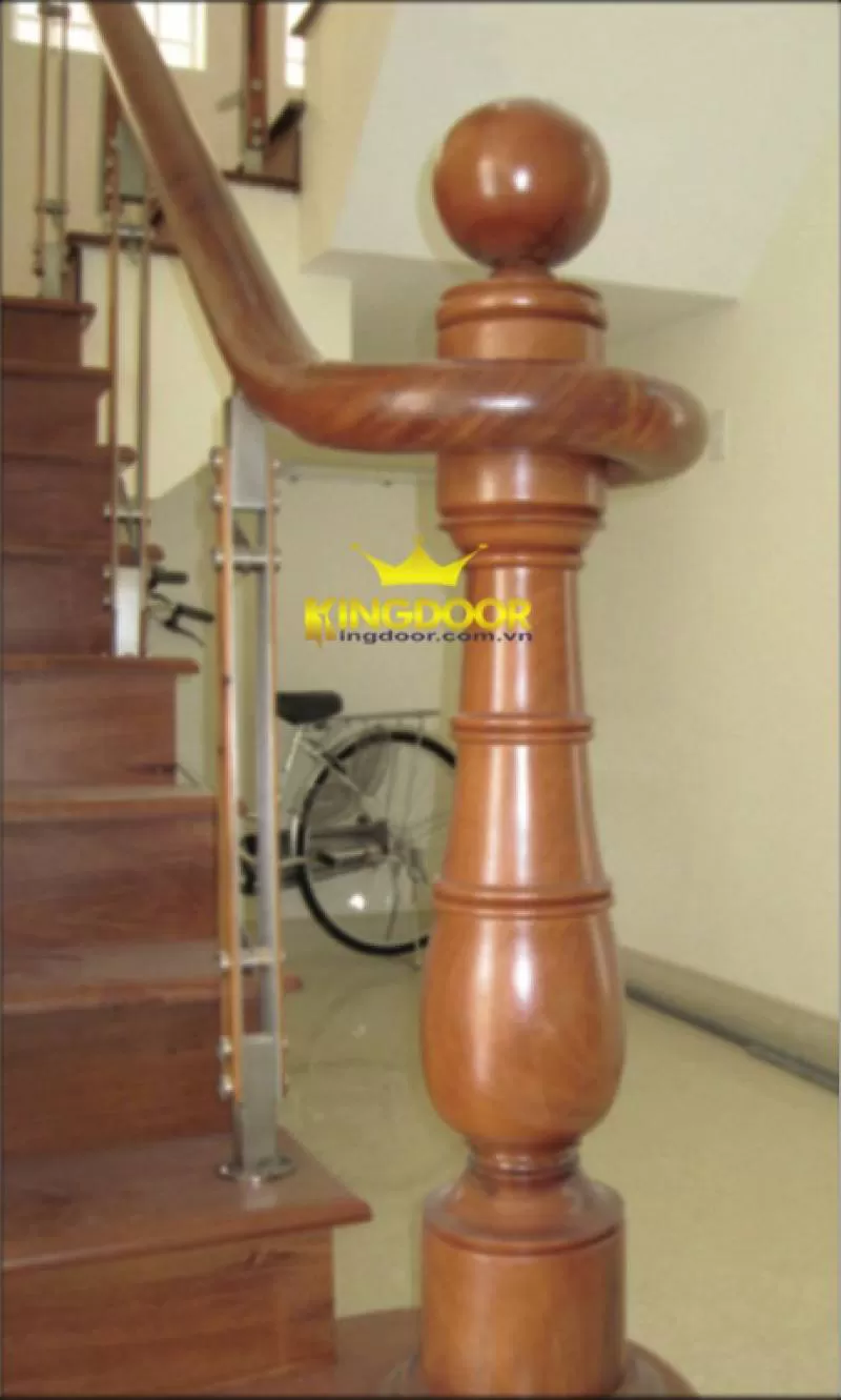 Tay vịn cầu thang gỗ 2