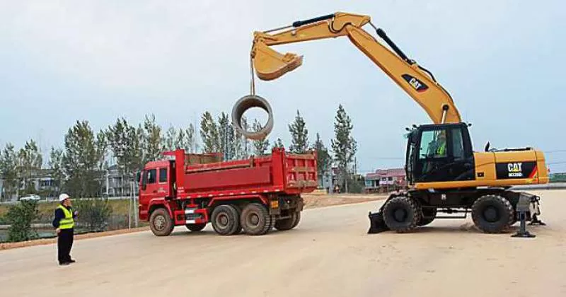 M320D2 - Phú Thái Cat