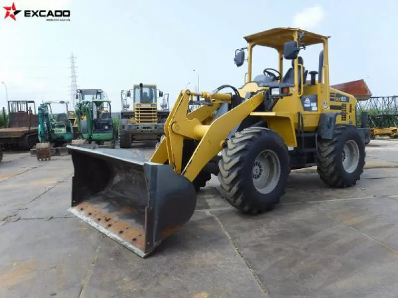 KOMATSU WA100-6, 2013, 1,3m3-Máy xúc lật đã qua sử dụng nhập khẩu từ Nhật