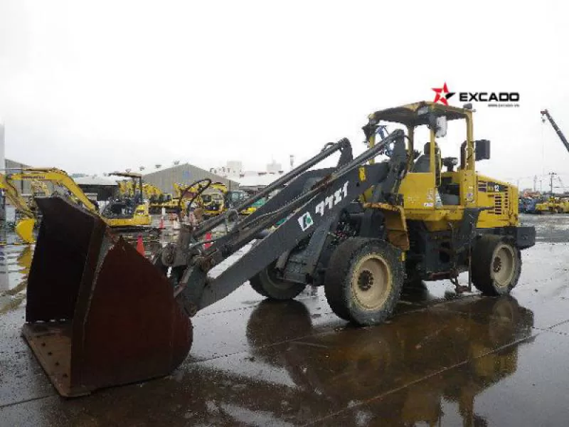 KOMATSU WR12-5, 2006, 1,5M3-Máy xúc lật đã qua sử dụng nhập khẩu từ Nhật