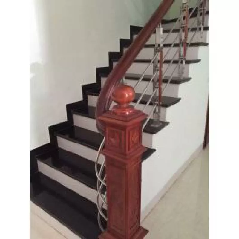 Cầu thang có cổ làm bằng đá trắng sứ dẻo MT-DCT0103