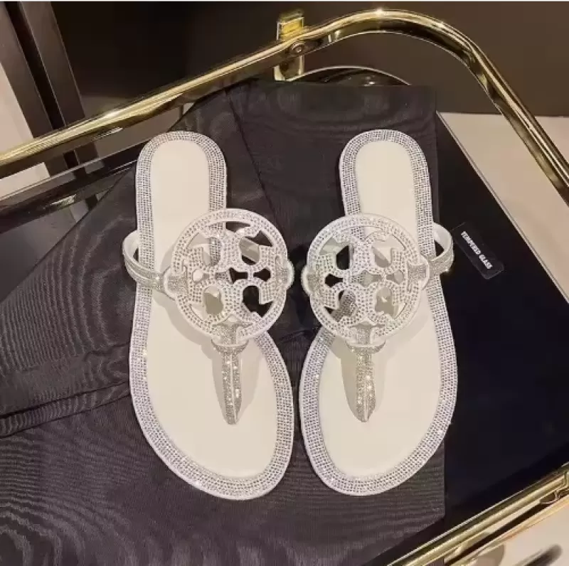 Dép Sandal Xỏ Ngón Nữ Đi Biển Mùa Hè Đế Bệt Mềm Mại Hở Ngón Thoải Mái Thời Trang