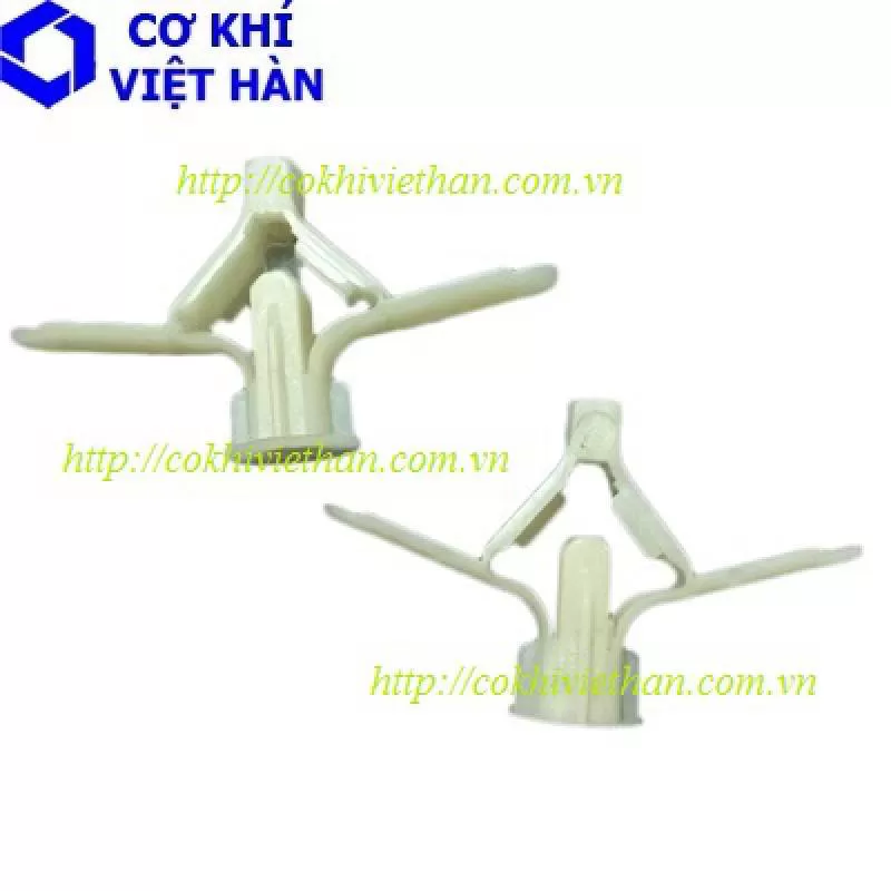 TẮC KÊ NỞ BƯỚM