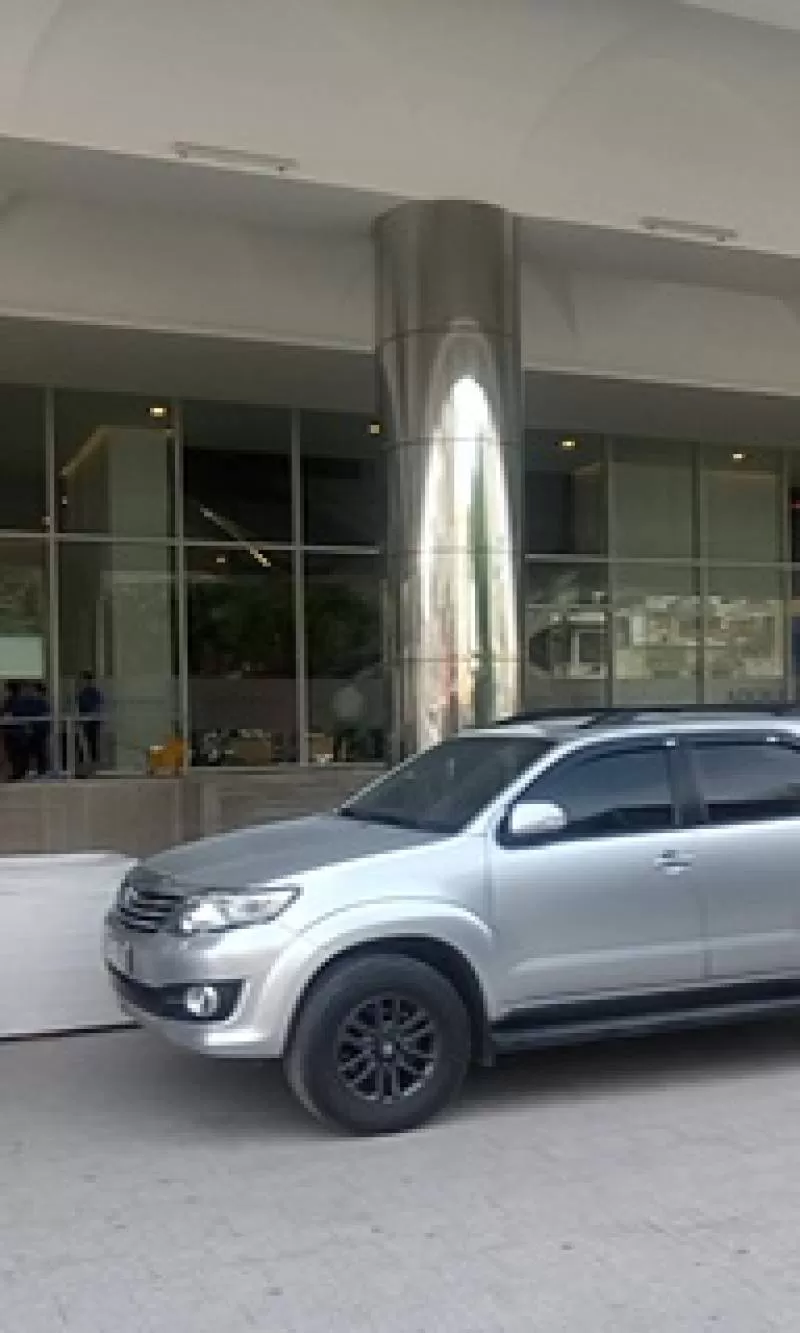 Ốp cột inox bóng inox 304 mờ HL.jpg