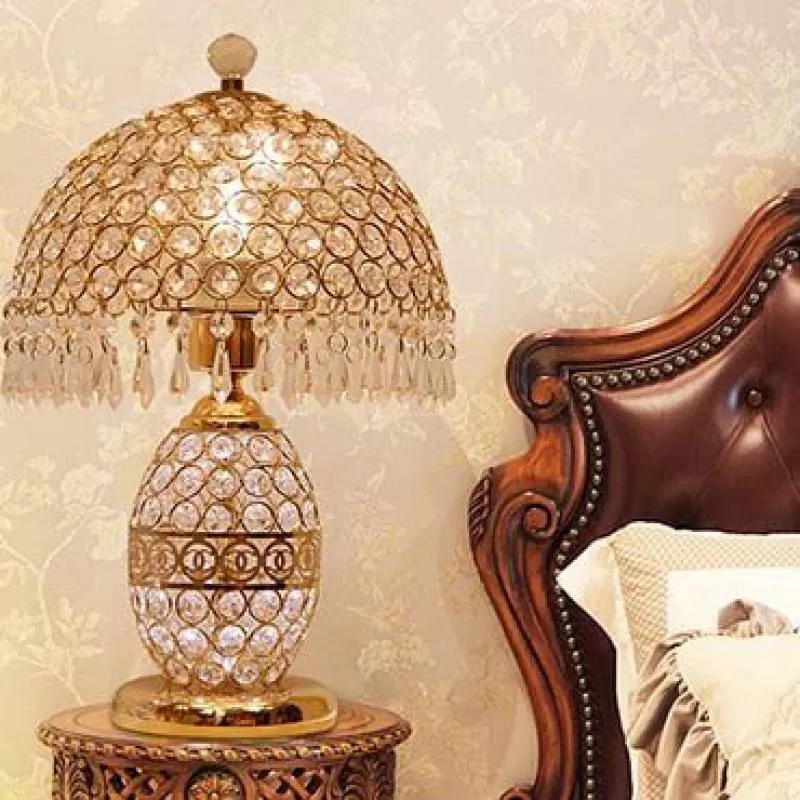 Đèn bàn pha lê kiểu dáng sang trọng YLM U3575