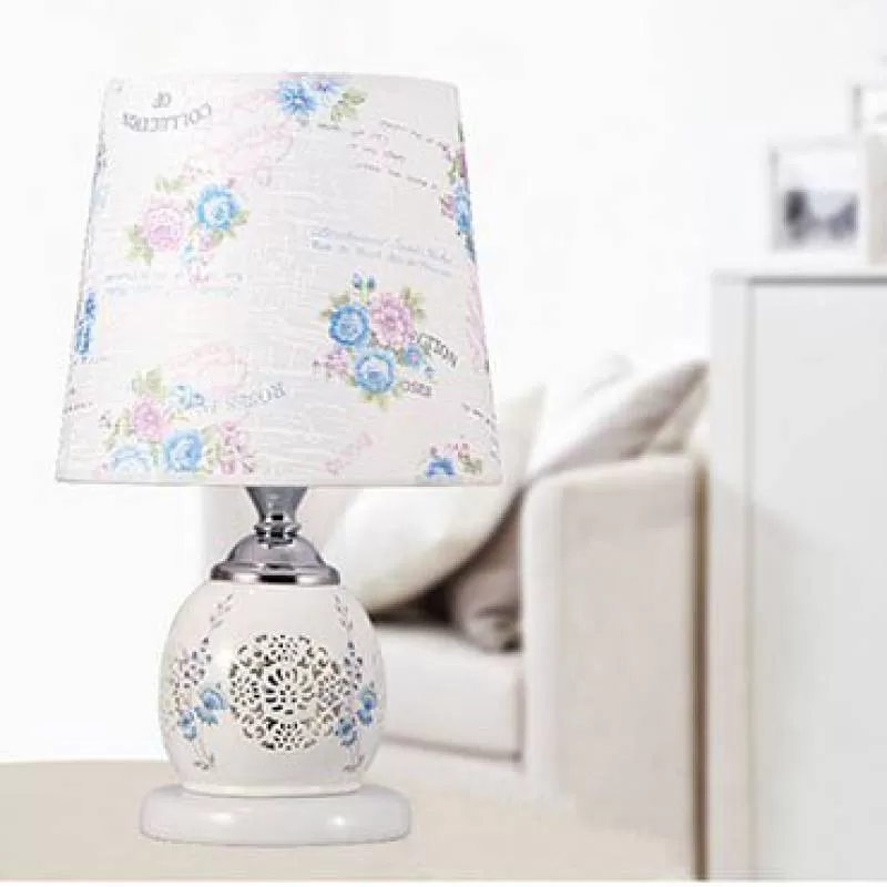 Đèn bàn gốm phòng ngủ đẹp YLM U781