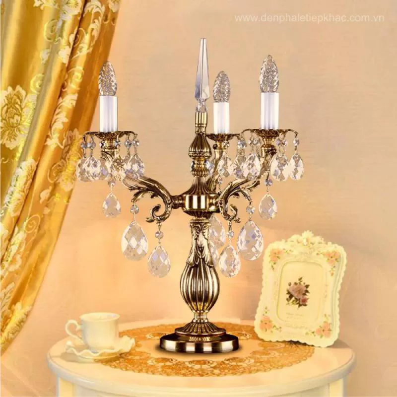 Đèn bàn AMBER III BRASS ANTIQUE TL Bởi 6418 đánh giá