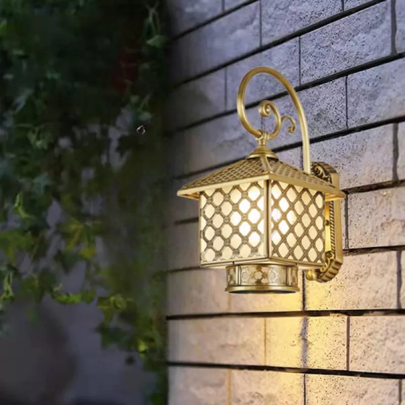 Đèn gắn tường ngoài trời H370mm HP-VD6225 nhập khẩu