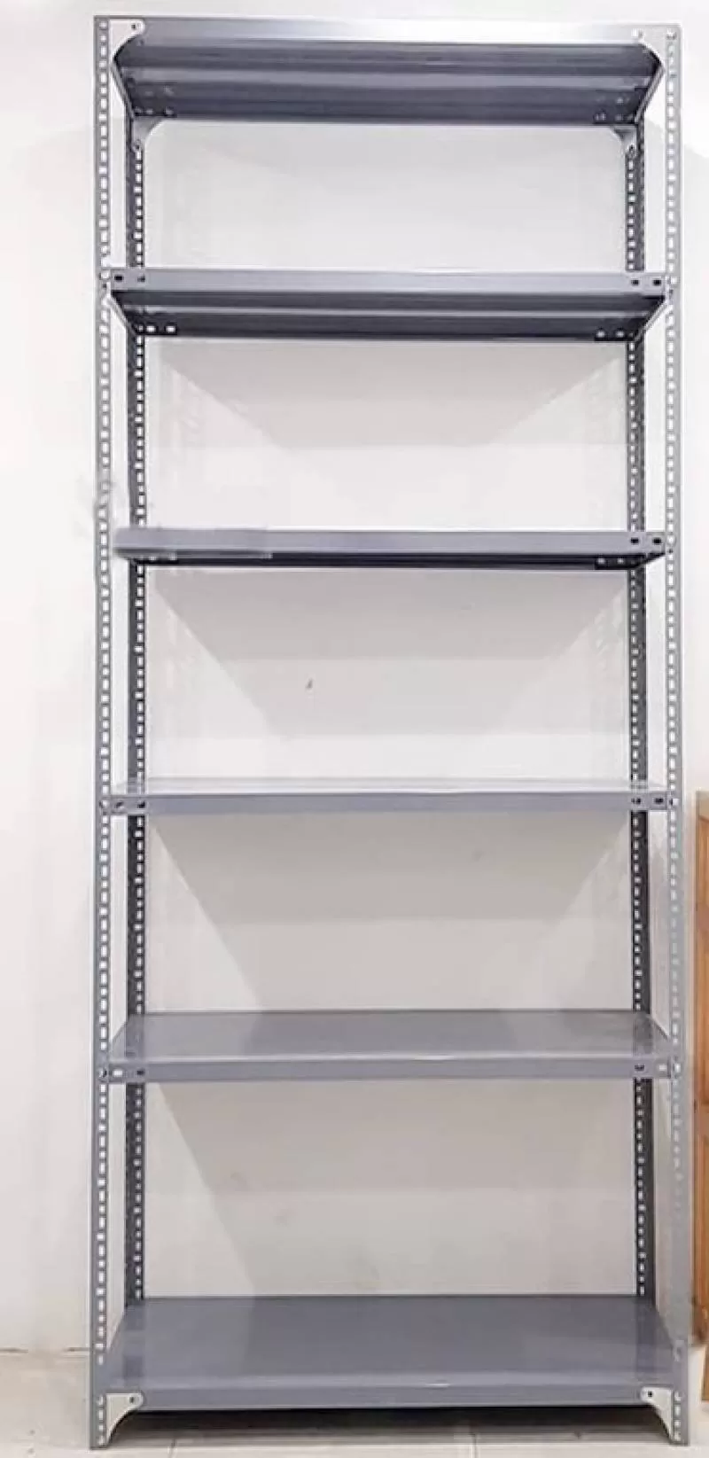 Kệ sắt V lỗ SVL01
