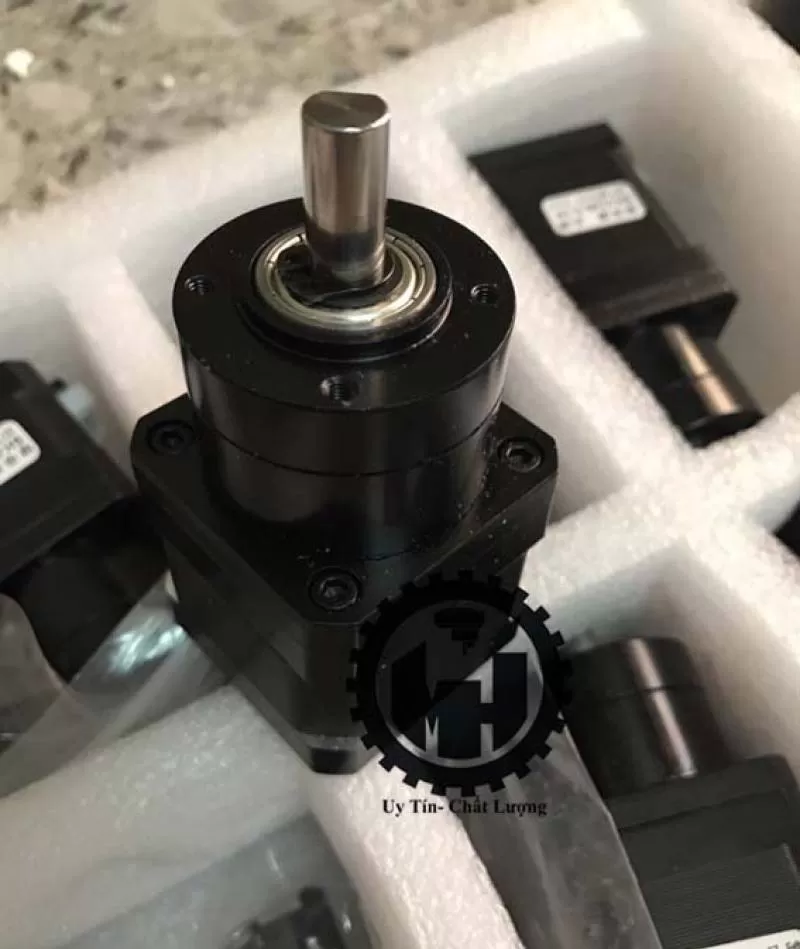 động cơ bước size 42 và hộp giảm tốc