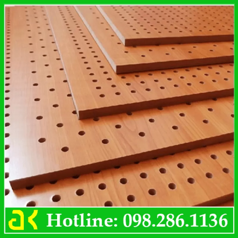 Gỗ tiêu âm đục lỗ