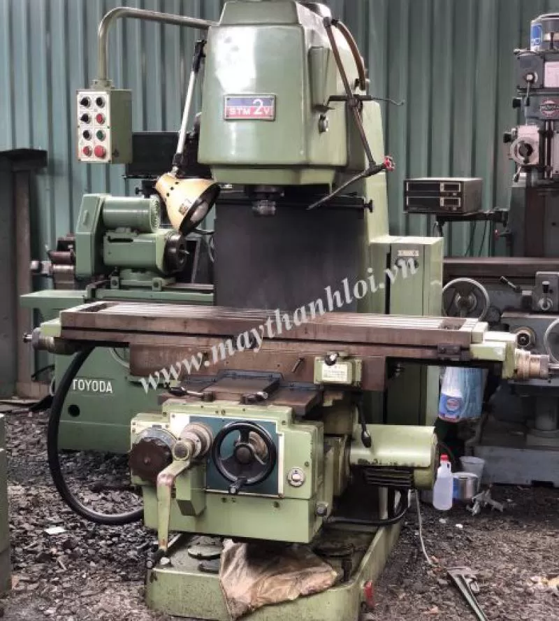 MÁY PHAY OKUMA & HOWA STM 2V – 2