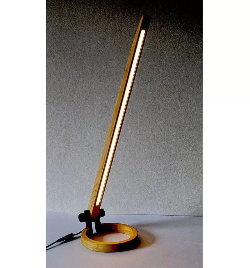 Đèn bàn gỗ DBAN2008