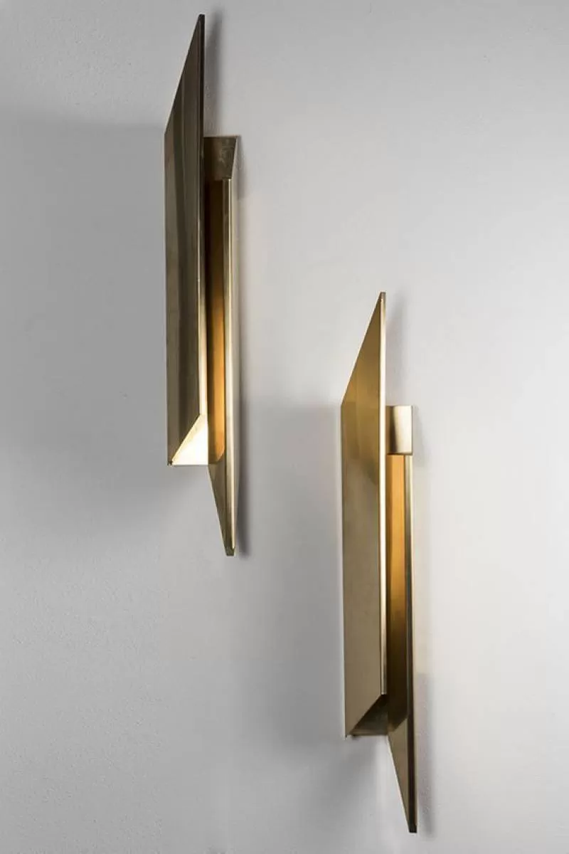 Đèn tường sắt DTG00123