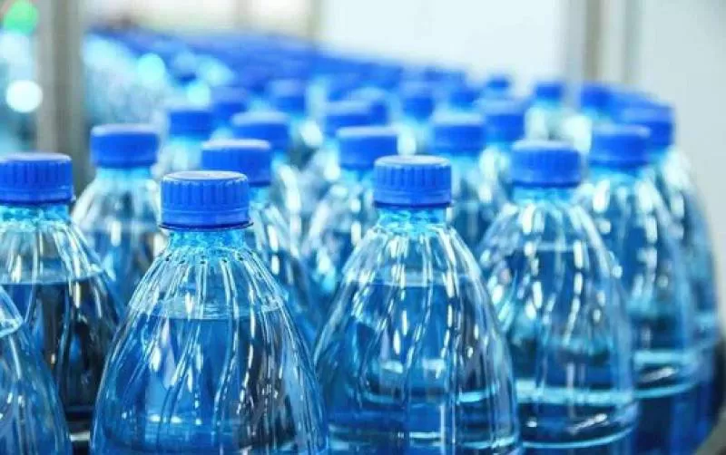 Nước đóng bình có đảm bảo vệ sinh?