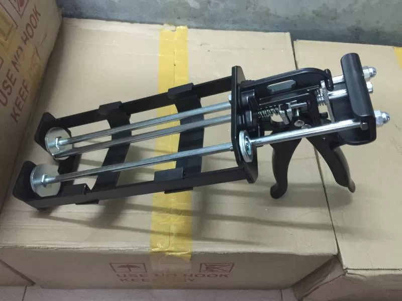 Súng bơm màu trắng Ramset Epcon G5 E102 - Sung bom mau trang Ramset Epcon G5 E102