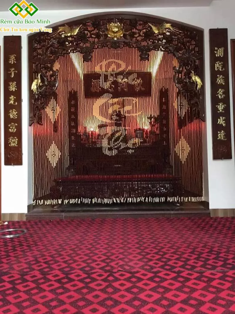 Rèm chắn bàn thờ bằng hạt gỗ đẹp giá rẻ mã HGBM65 