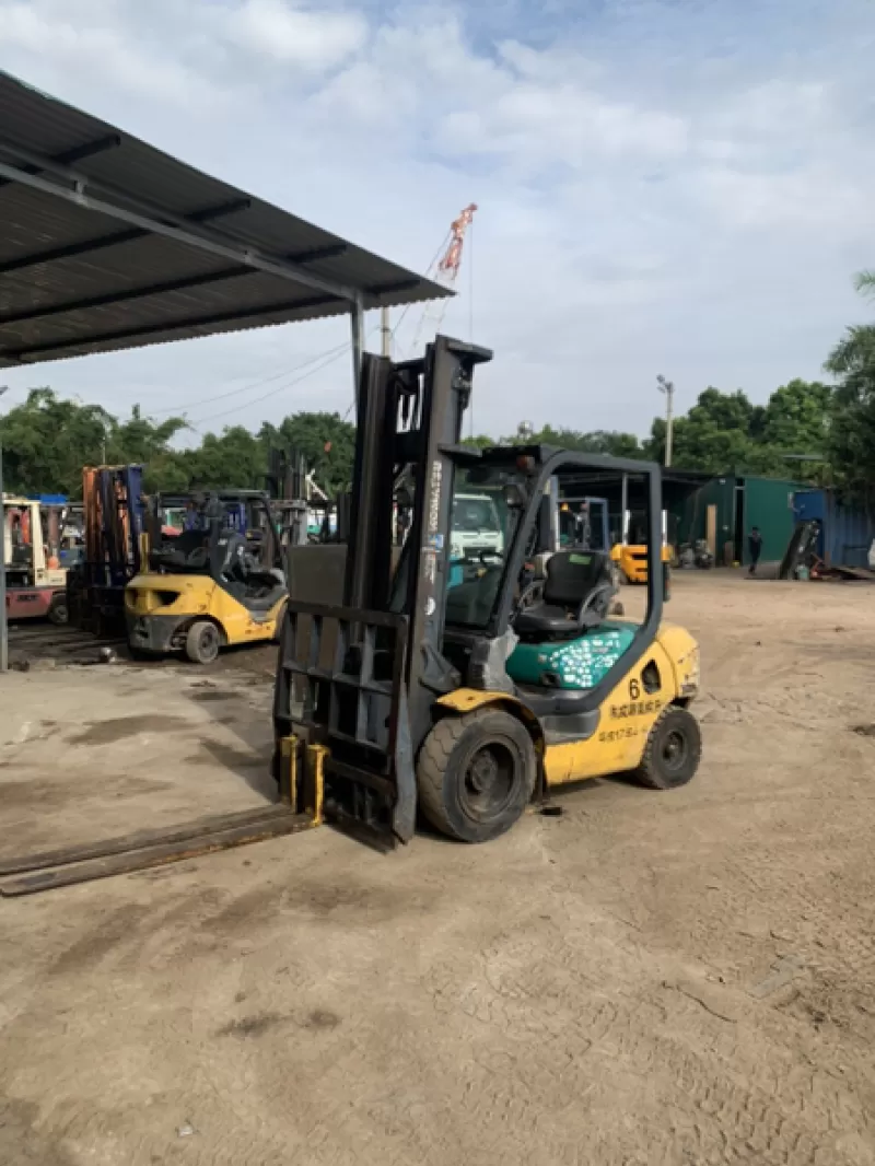 XE NÂNG KOMATSU FD25T-16