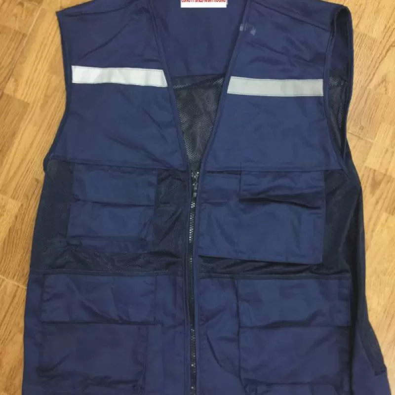 Áo gile màu tím than