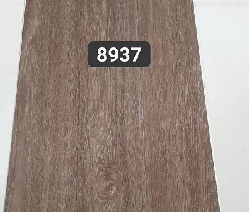 Sàn nhựa 2 li có keo SN8937