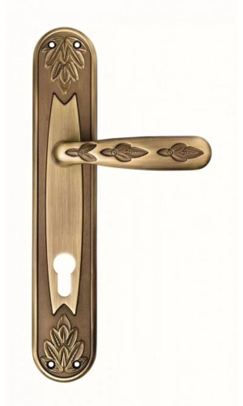 Valenti : Tay khóa Misia