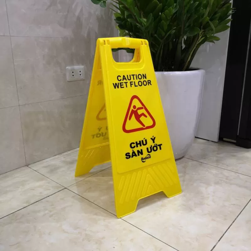 Biển báo sàn ướt wet floor - BluePlanet 1900.633.945