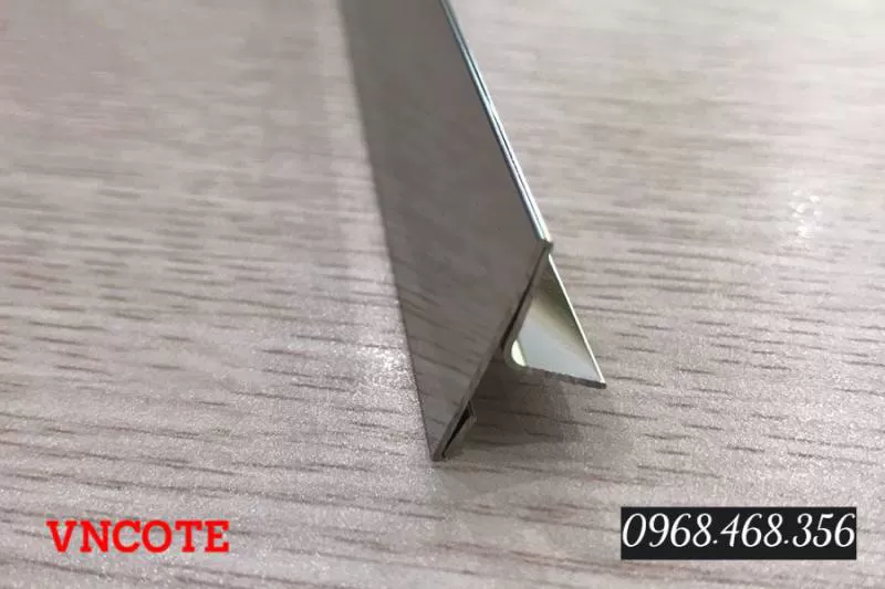 Nẹp inox chữ T20 màu trắng bóng