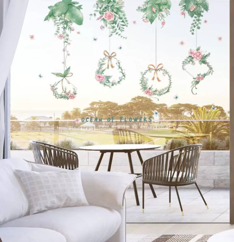 Decal Dán Tường Dây Treo Vòng Nguyệt Quế