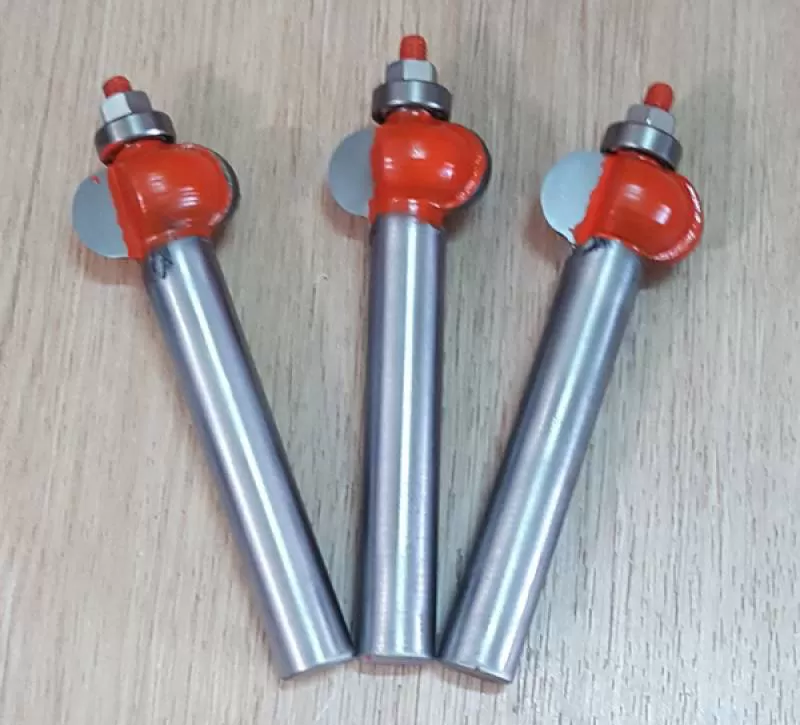 Mũi đào có bi 15mm đánh tay cầu thang