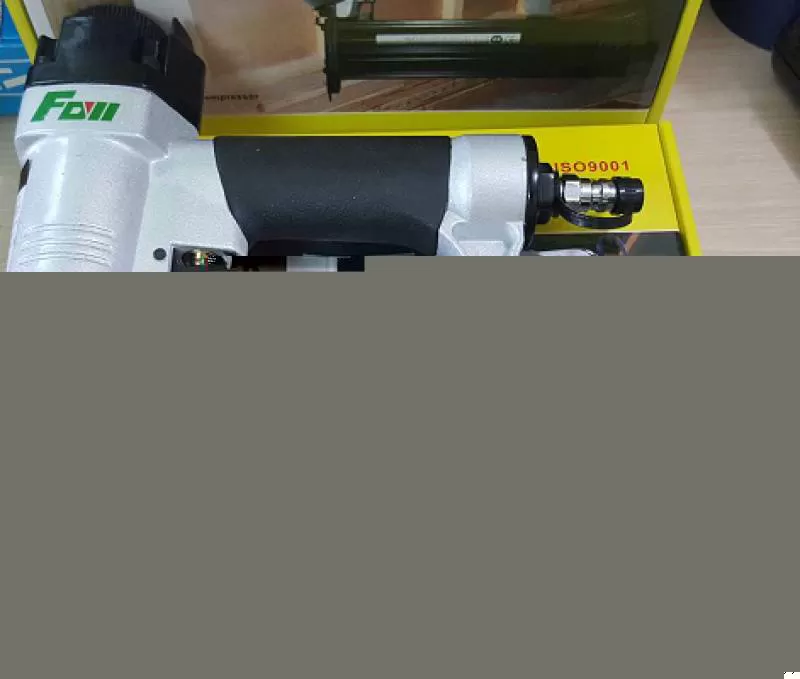 SÚNG BẮN ĐINH FAVI F50