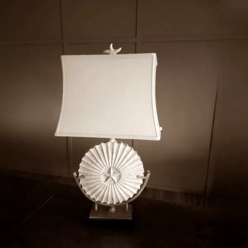 Đèn bàn trang trí họa tiết sao biển sáng tạo BZ9117