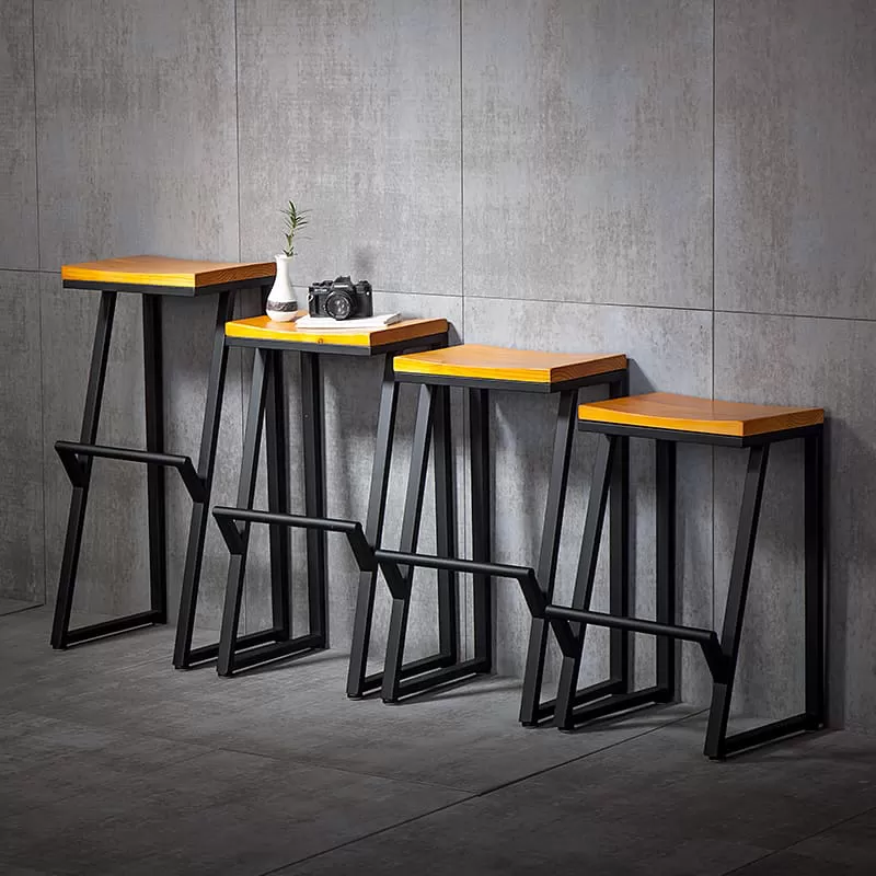 Ghế cafe quầy bar chân sắt mặt gỗ sáng tạo YK7458