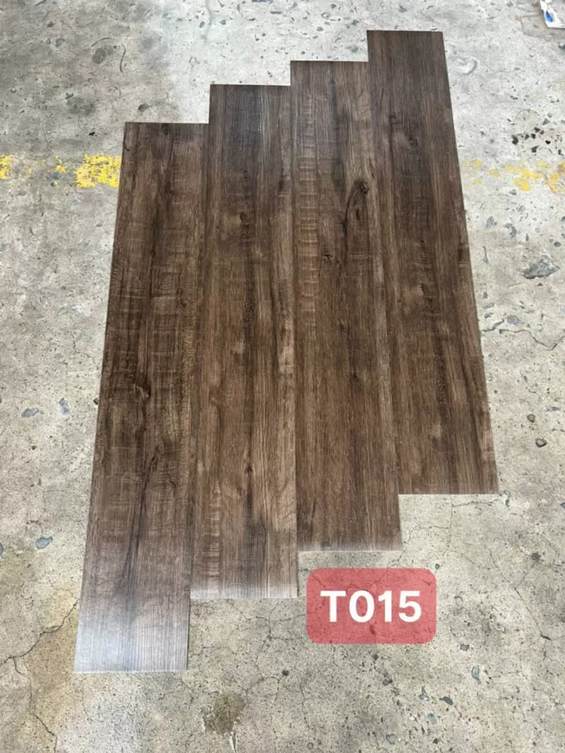 SÀN NHỰA T015