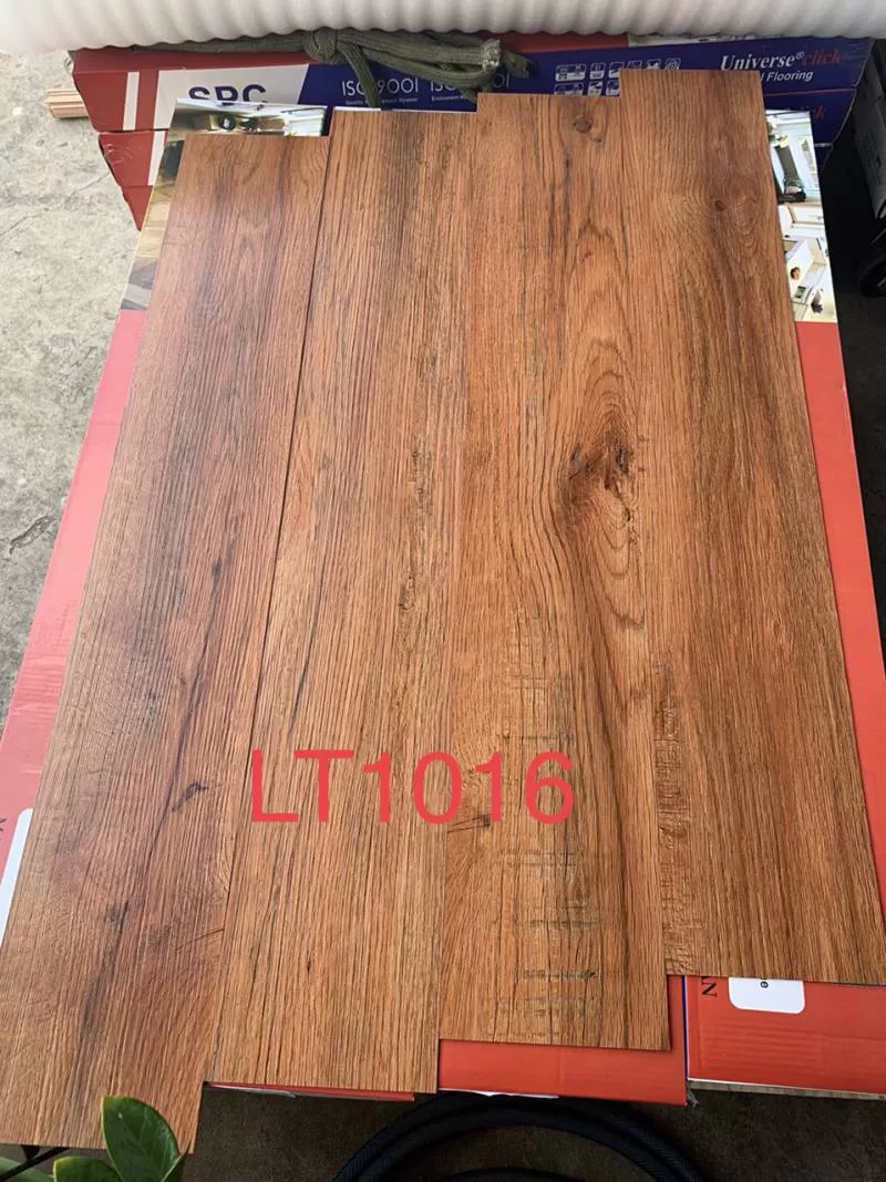 SÀN NHỰA LT1016