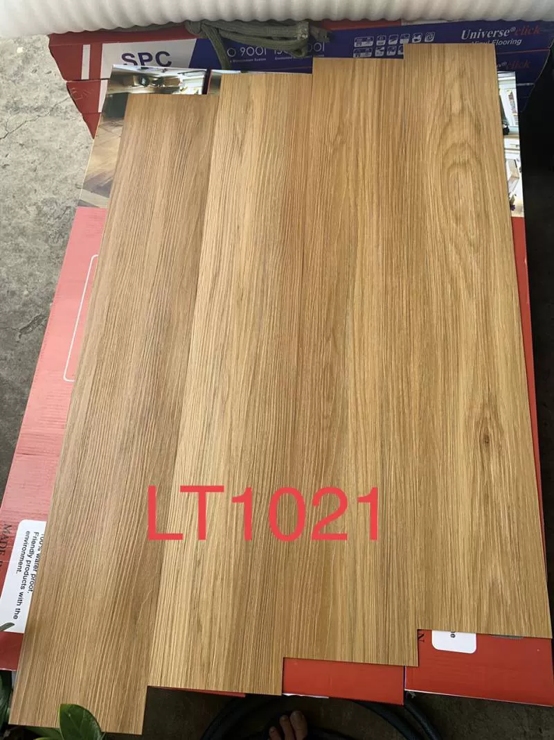 SÀN NHỰA LT1021