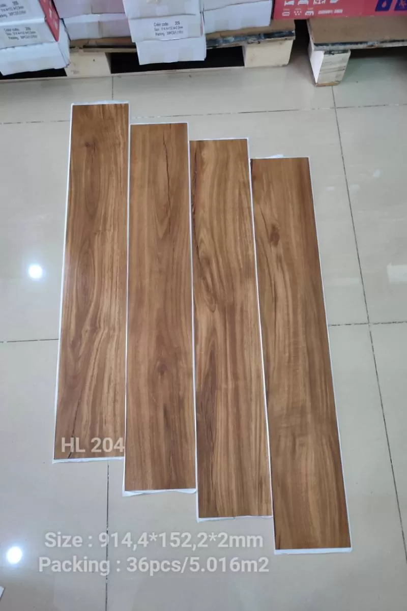 SÀN NHỰA HL204